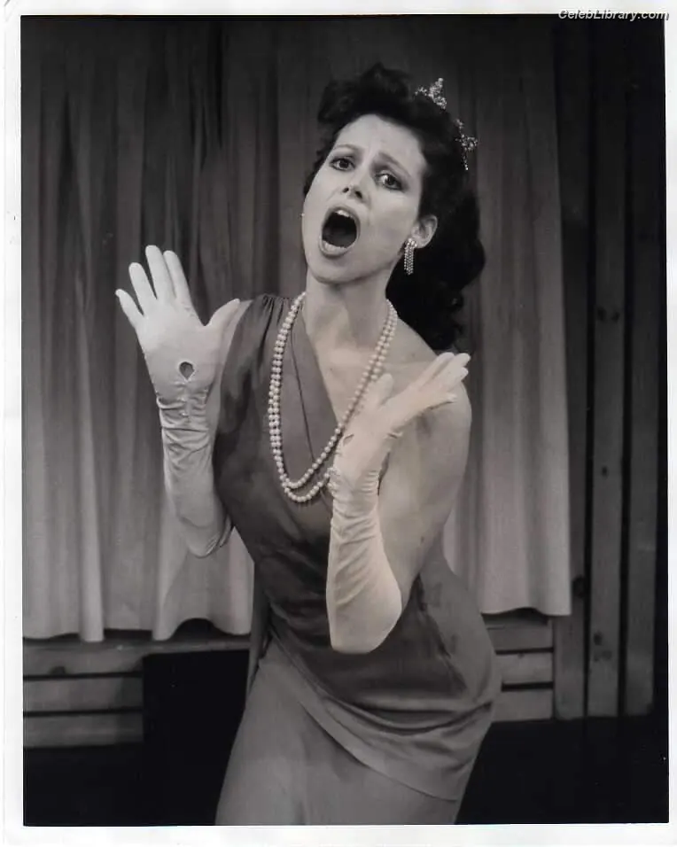 Sigourney Weaver photo 19 of 67