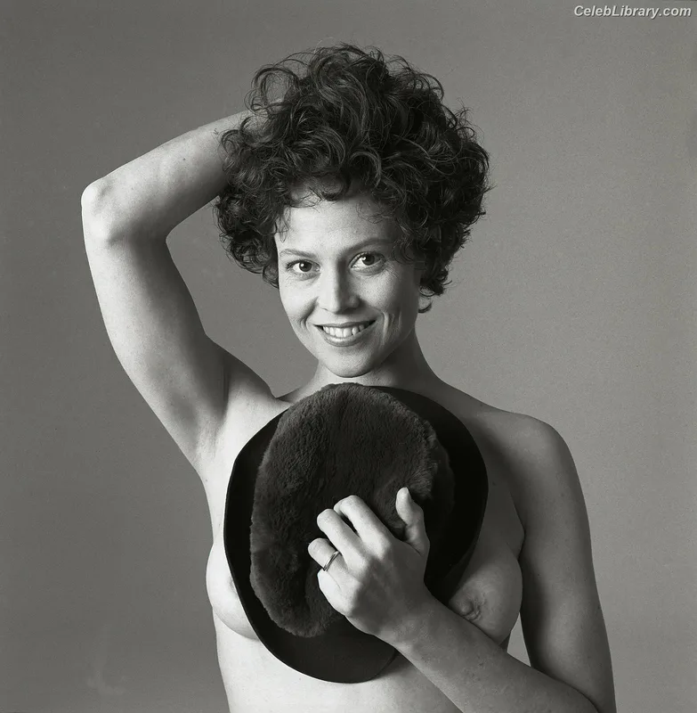 Sigourney Weaver photo 14 of 68