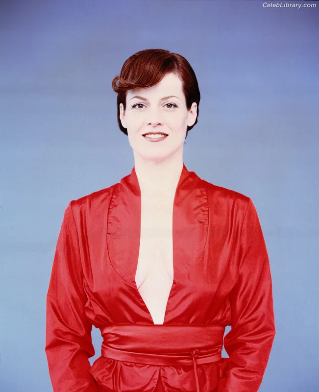 Sigourney Weaver photo 10 of 68