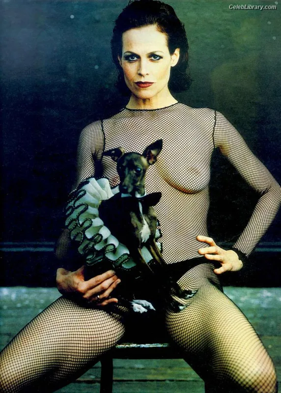 Sigourney Weaver photo 13 of 68