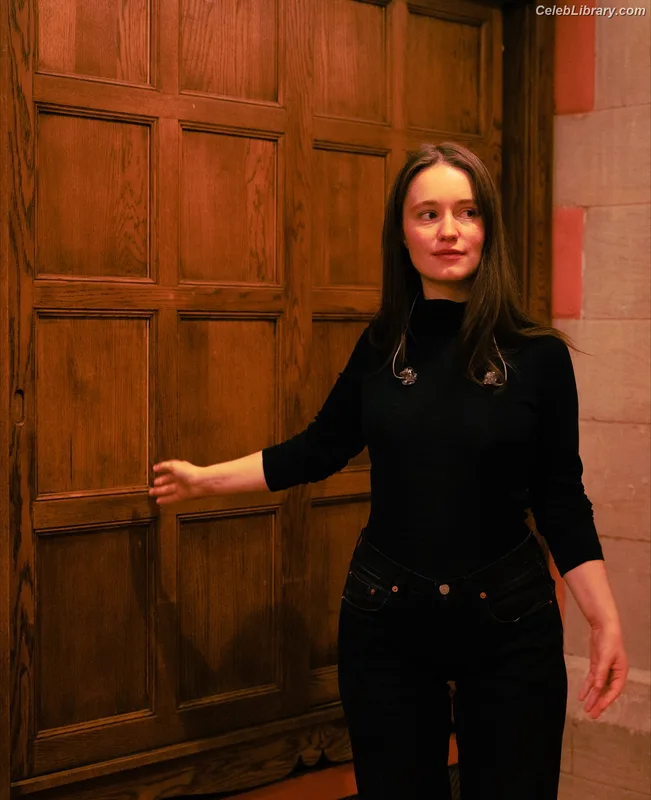 Sigrid Solbakk Raabe photo 12 of 599