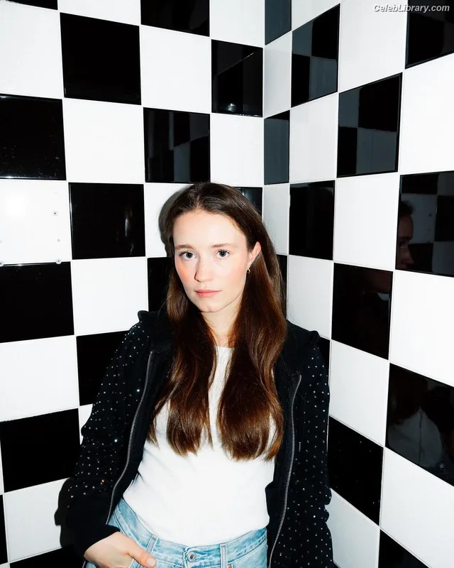 Sigrid Solbakk Raabe photo 21 of 599