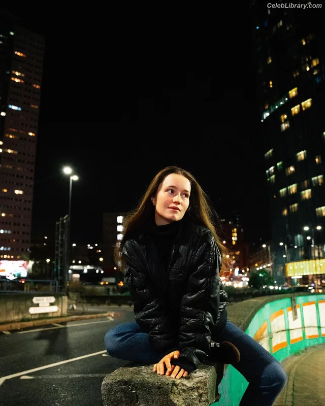 Sigrid Solbakk Raabe photo 3 of 599