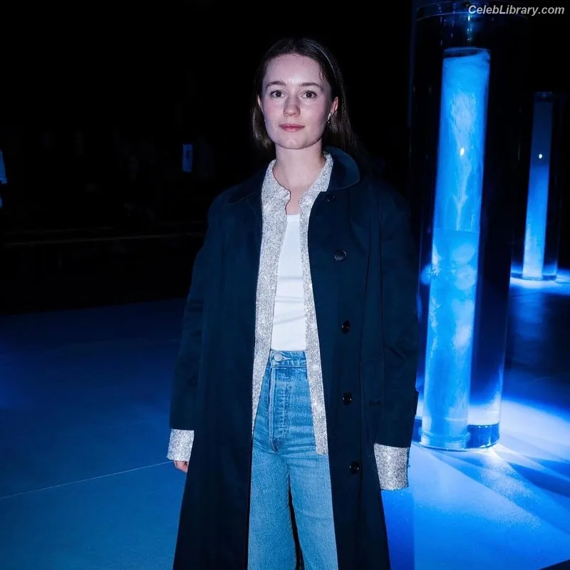 Sigrid Solbakk Raabe photo 5 of 599