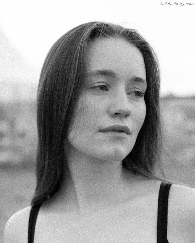 Sigrid Solbakk Raabe photo 6 of 599