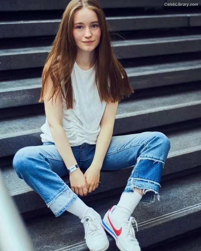 Sigrid Solbakk Raabe photo 10 of 599