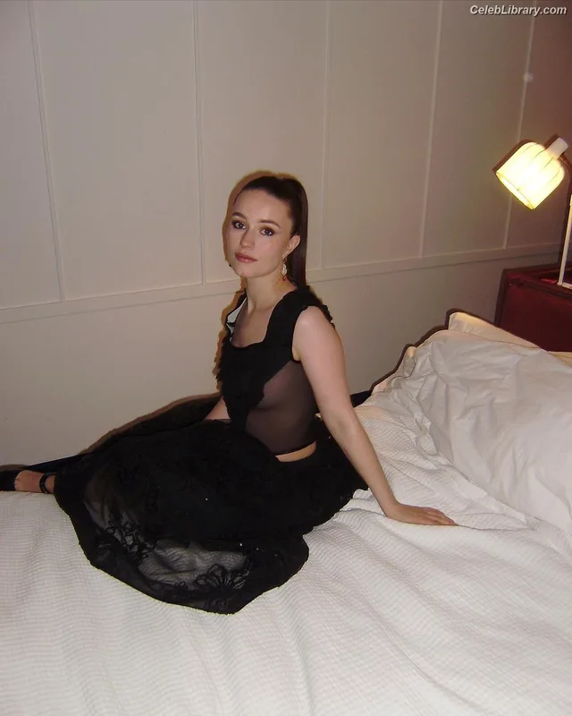 Sigrid Solbakk Raabe photo 3 of 599