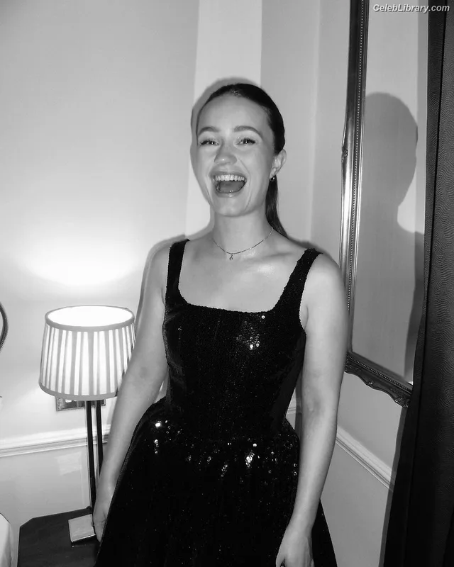 Sigrid Solbakk Raabe photo 2 of 599