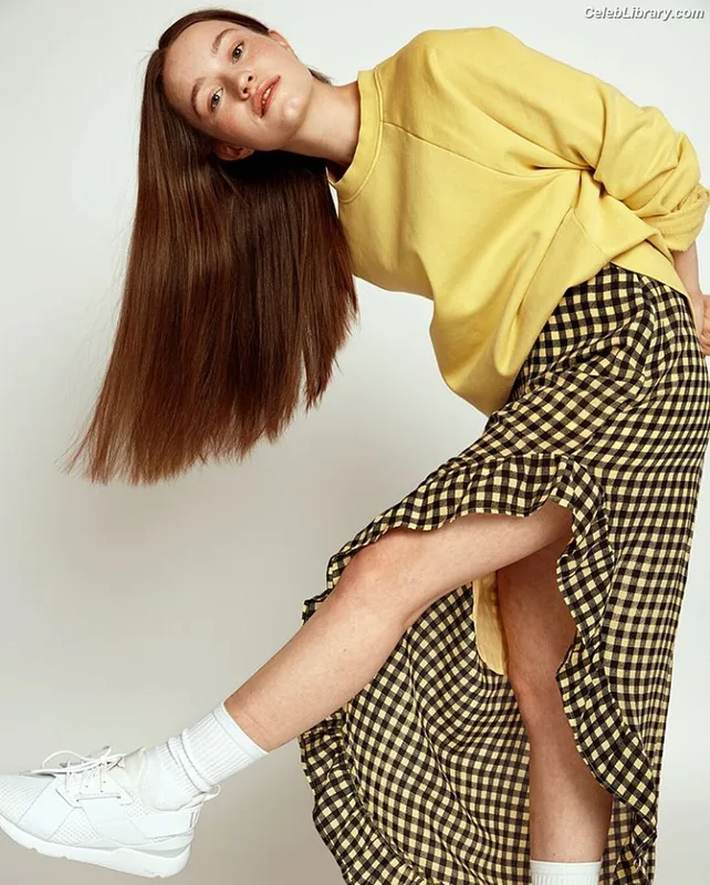 Sigrid Solbakk Raabe photo 1 of 599