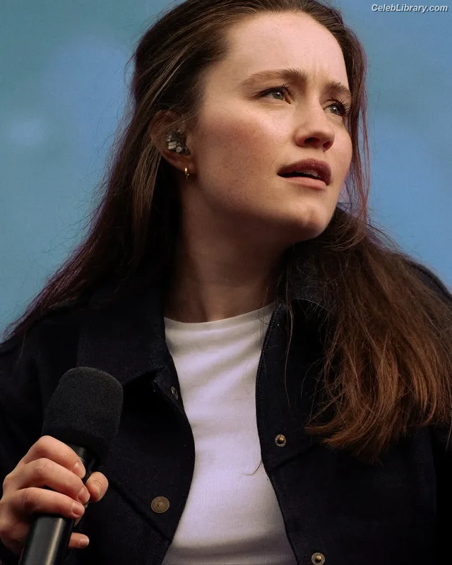 Sigrid Solbakk Raabe photo 17 of 599