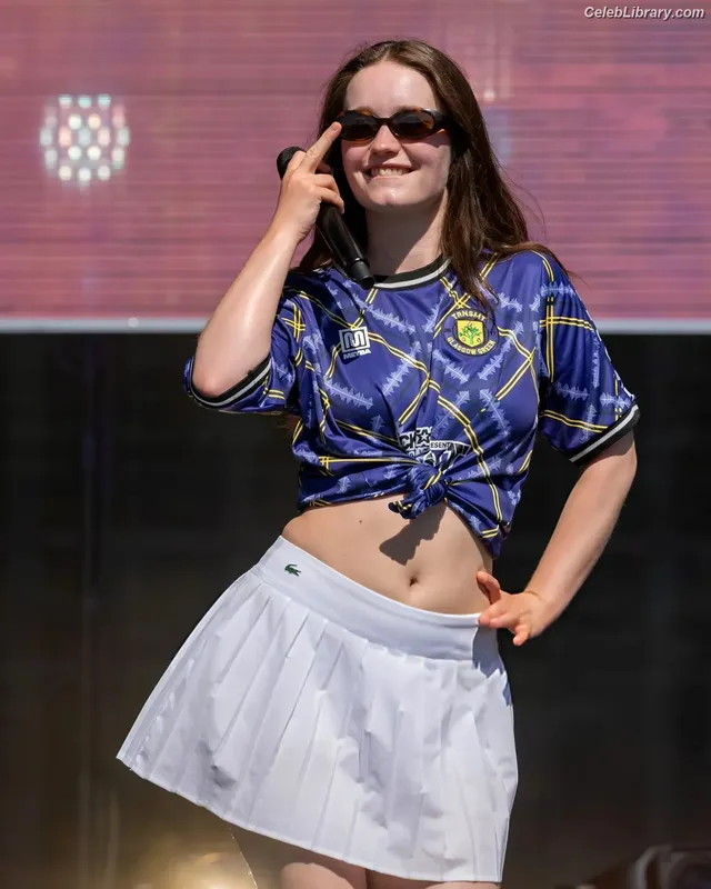 Sigrid Solbakk Raabe photo 4 of 599