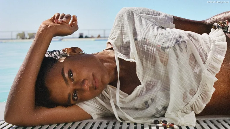 Simone Ashley photo 10 of 418