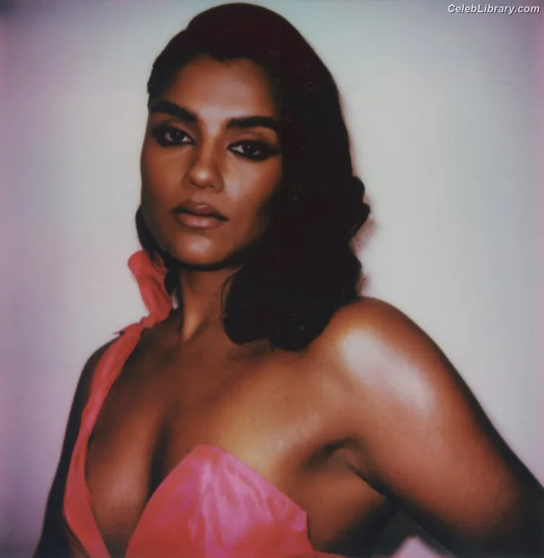 Simone Ashley photo 18 of 418
