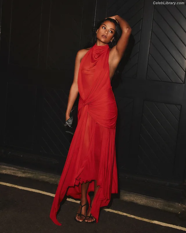 Simone Ashley photo 24 of 418