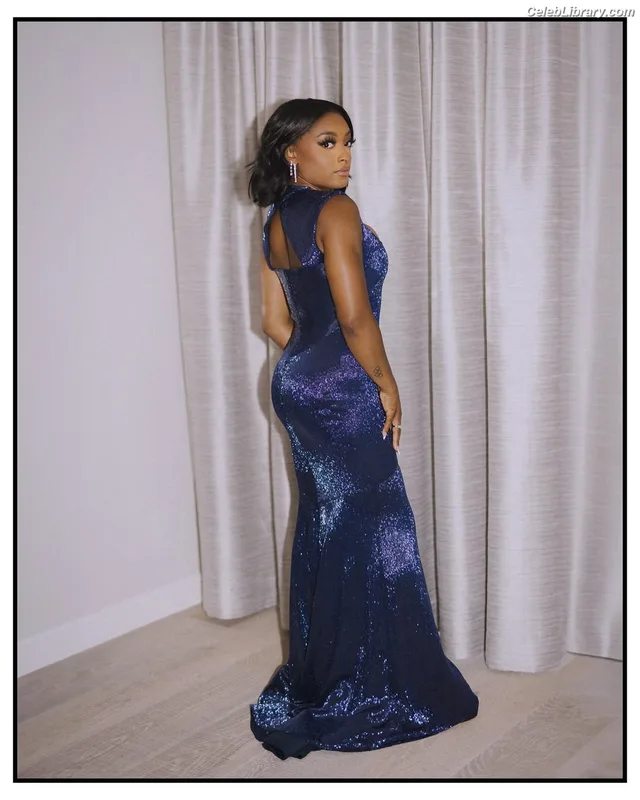 Simone Biles photo 12 of 260