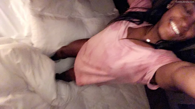 Simone Biles photo 6 of 260
