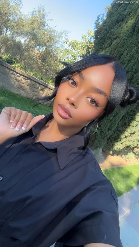 Skai Jackson photo 3 of 274