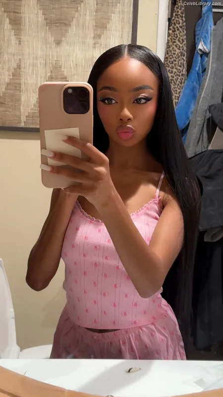 Skai Jackson photo 5 of 274