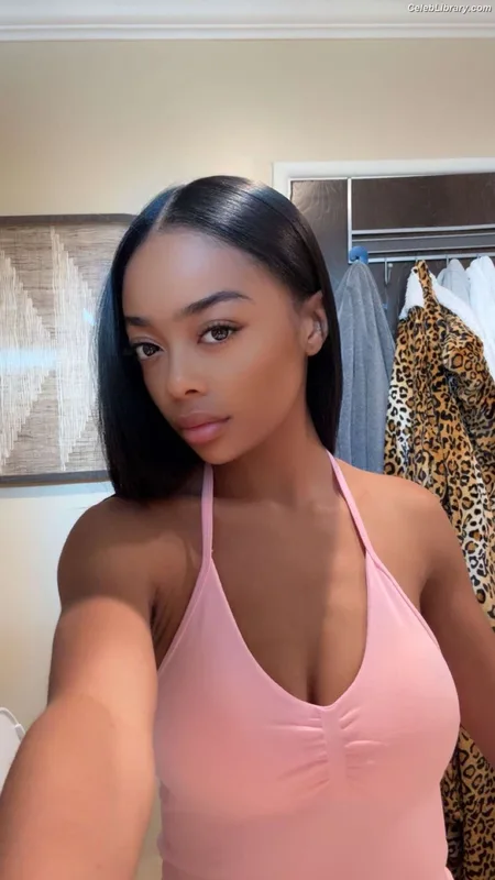Skai Jackson photo 7 of 274