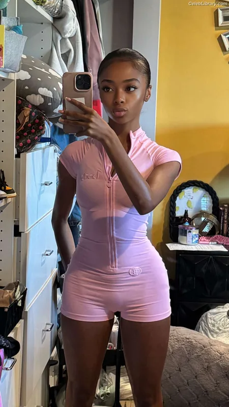 Skai Jackson photo 18 of 274