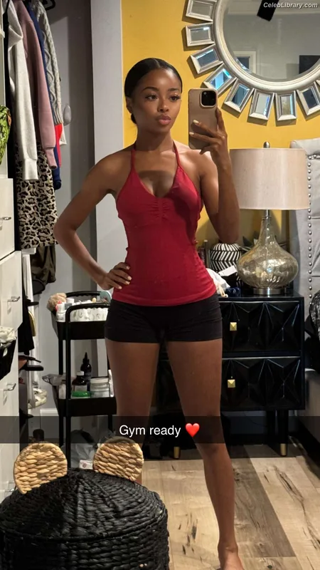 Skai Jackson photo 1 of 274