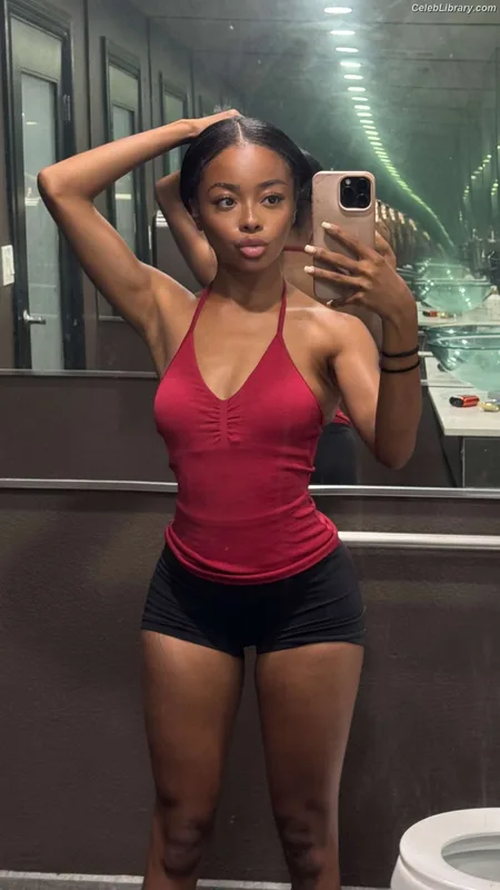 Skai Jackson photo 3 of 274