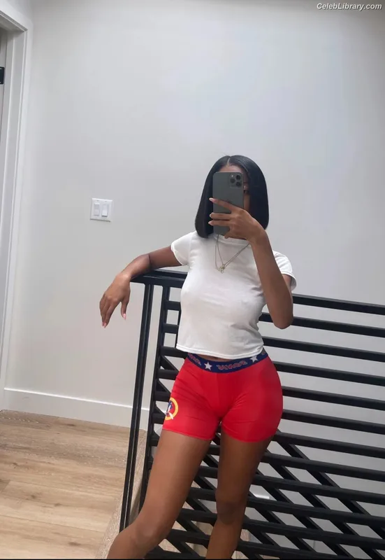 Skai Jackson photo 8 of 274