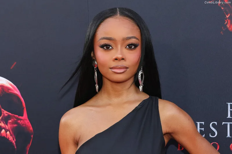 Skai Jackson photo 2 of 274