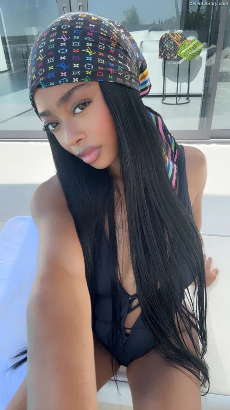 Skai Jackson photo 7 of 274