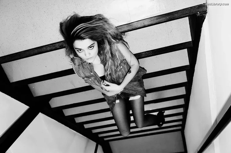 Sky Ferreira photo 11 of 35