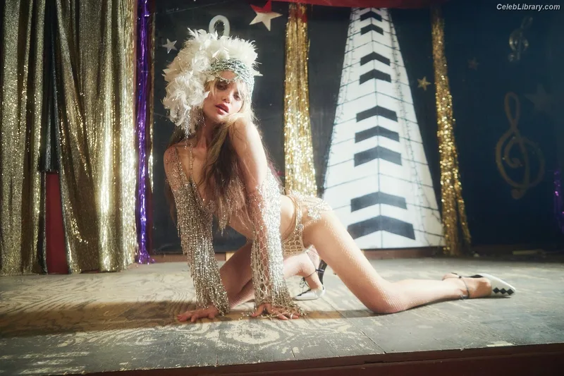 Sky Ferreira photo 15 of 35
