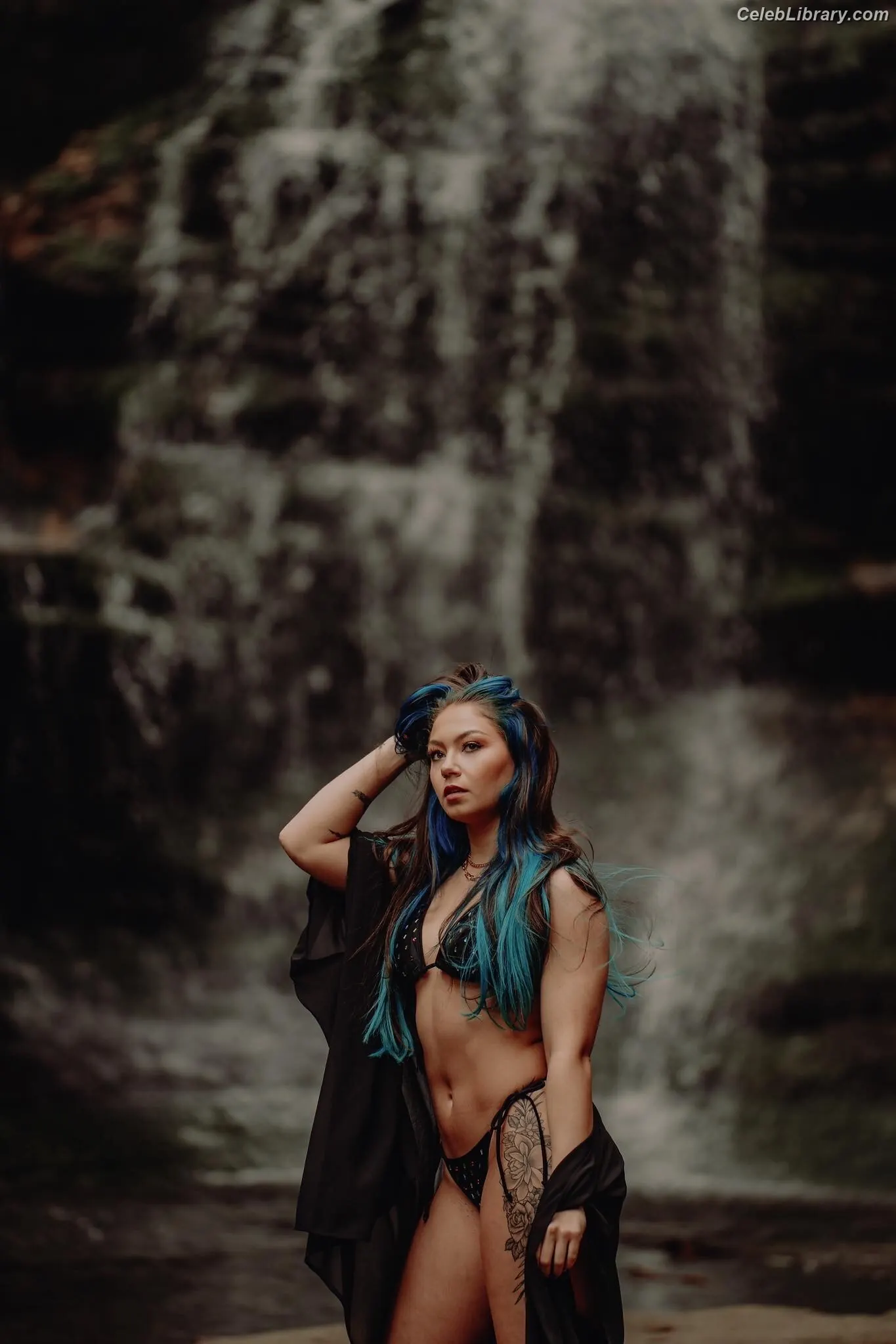 Skye Blue photo 18 of 1134