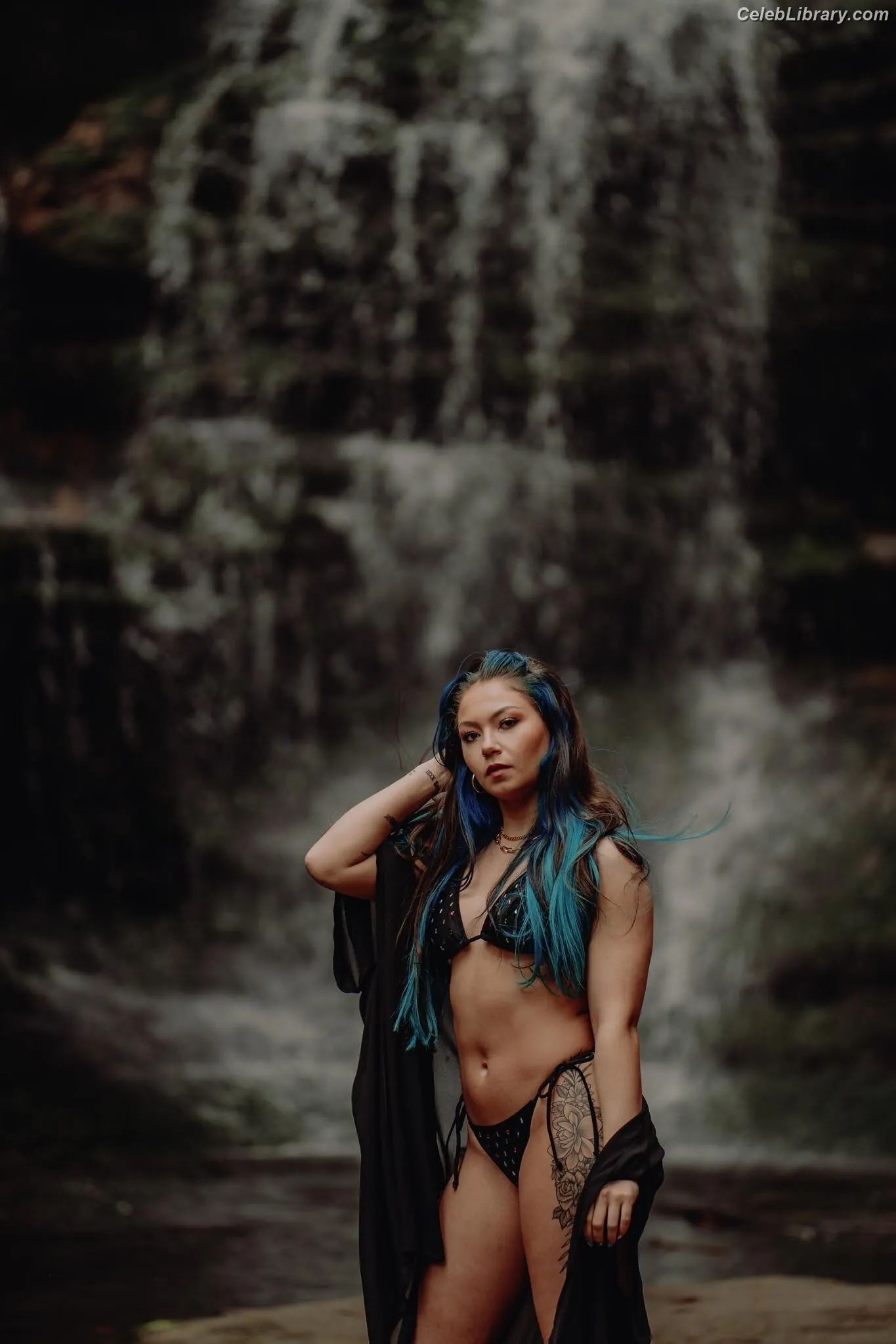 Skye Blue photo 20 of 1134