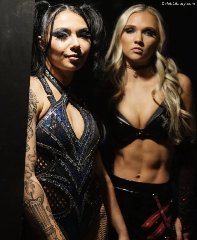 Skye Blue photo 14 of 1133