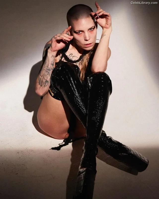 Skylar Grey photo 9 of 94