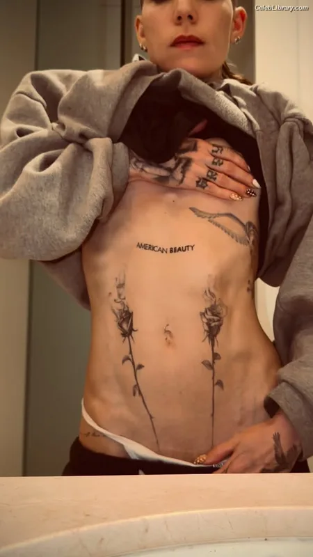 Skylar Grey photo 15 of 94
