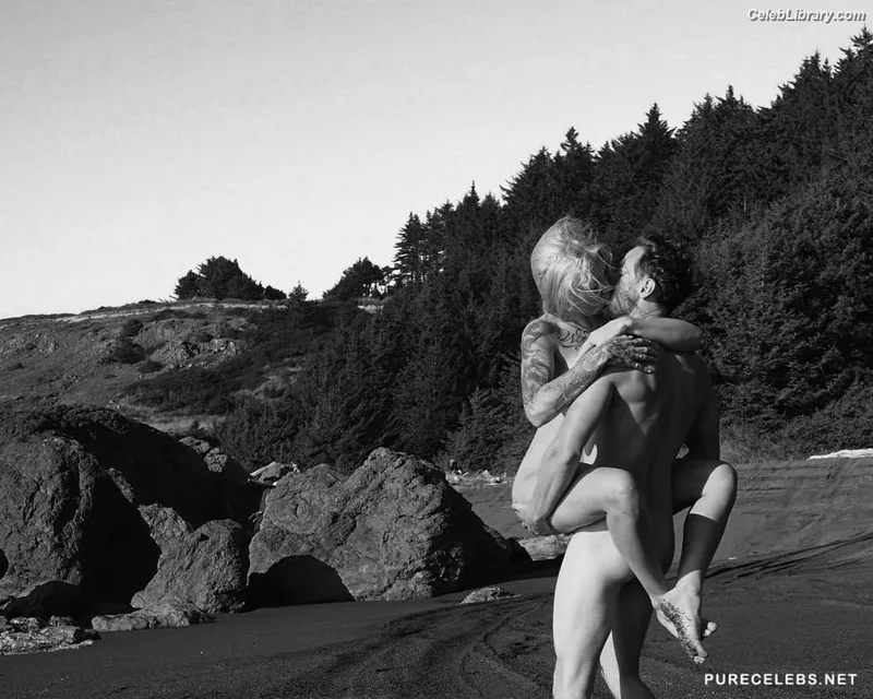 Skylar Grey photo 16 of 94