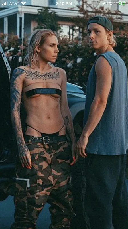 Skylar Grey photo 20 of 94