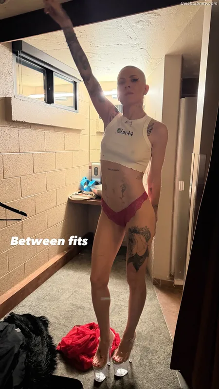 Skylar Grey photo 3 of 94