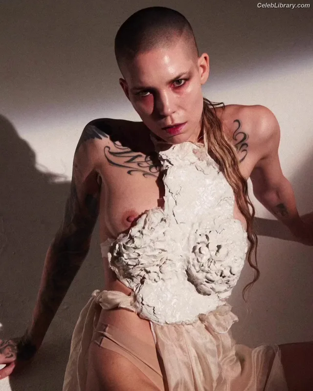 Skylar Grey photo 20 of 94