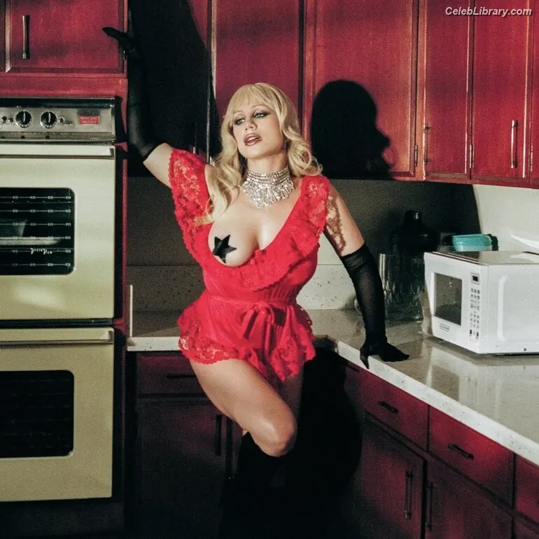 Slayyyter photo 8 of 165