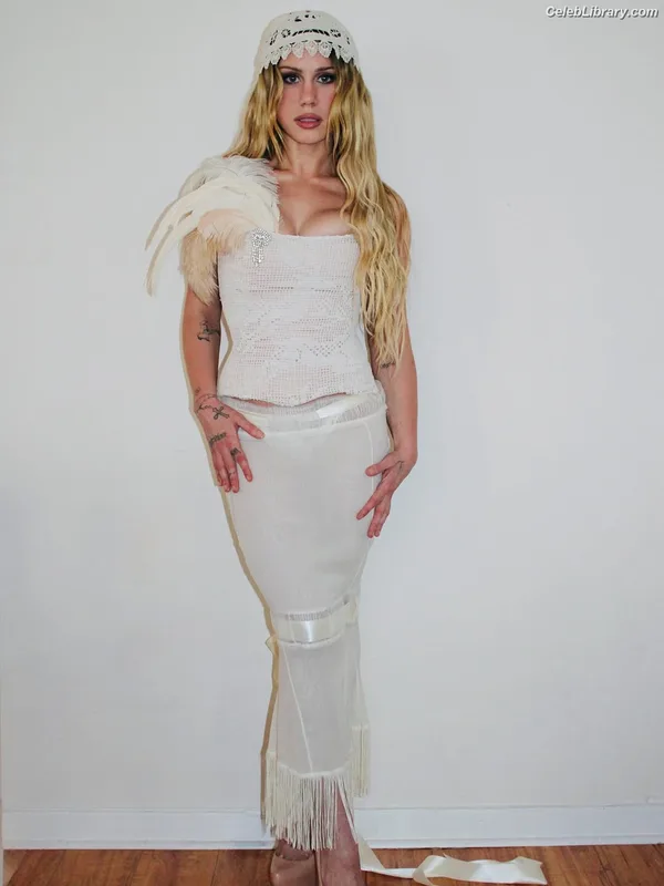Slayyyter photo 16 of 166