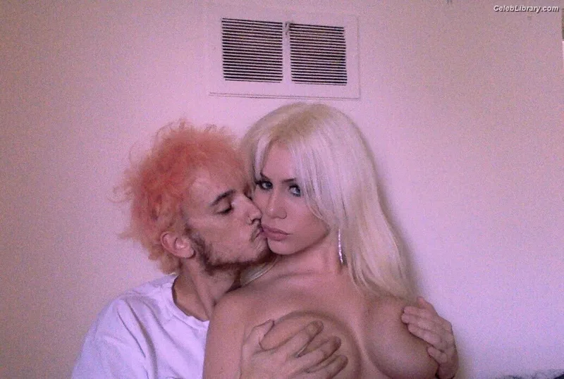 Slayyyter photo 8 of 166