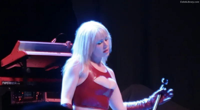 Slayyyter photo 2 of 166