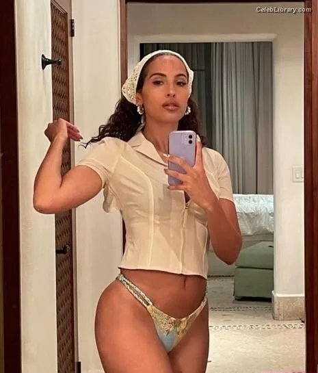 Snoh Aalegra photo 11 of 24