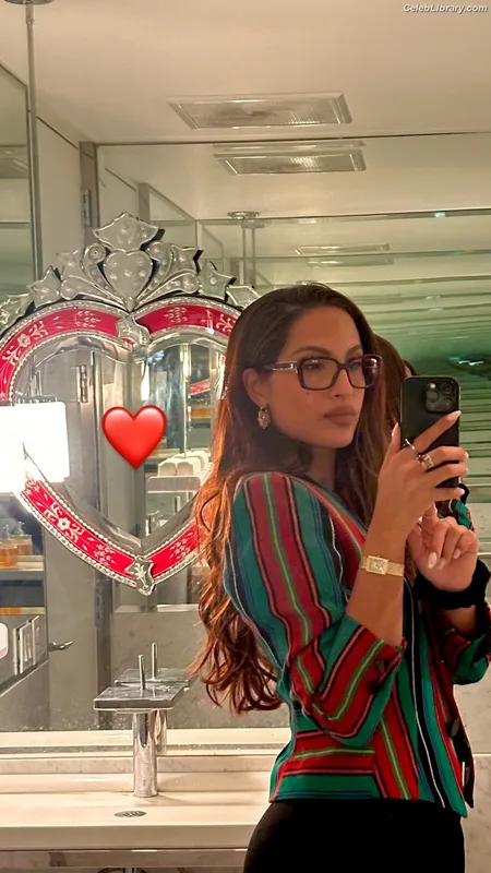 Snoh Aalegra photo 21 of 24