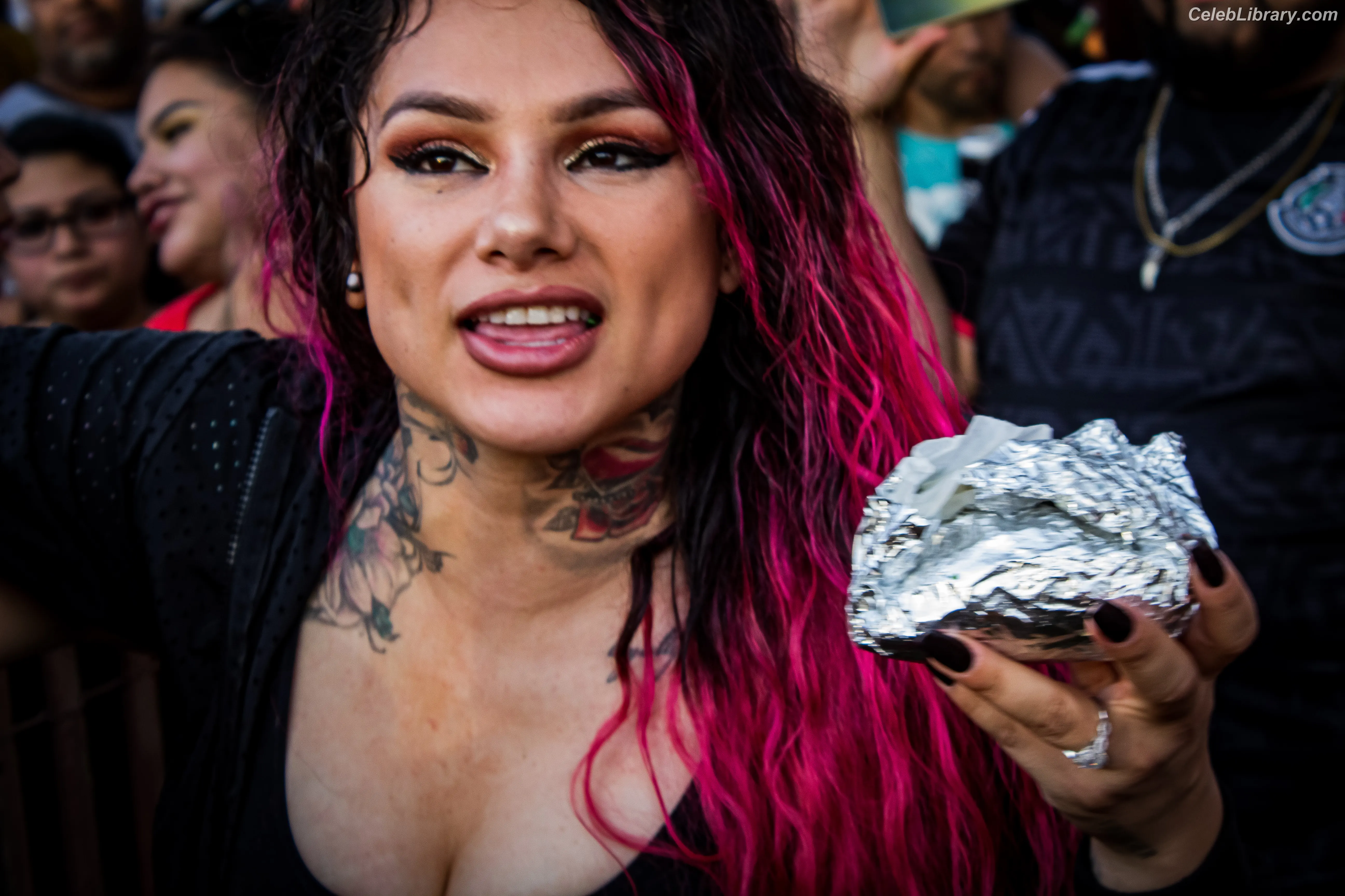 Snow Tha Product photo 5 of 50