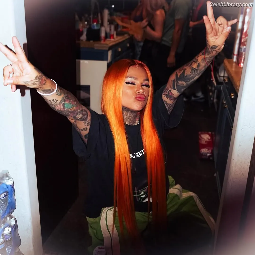 Snow Tha Product photo 16 of 50