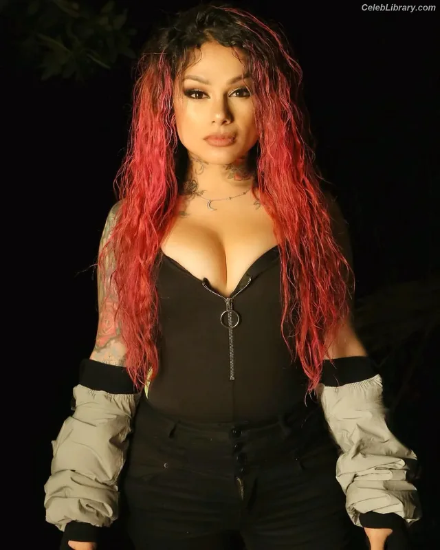 Snow Tha Product photo 1 of 51