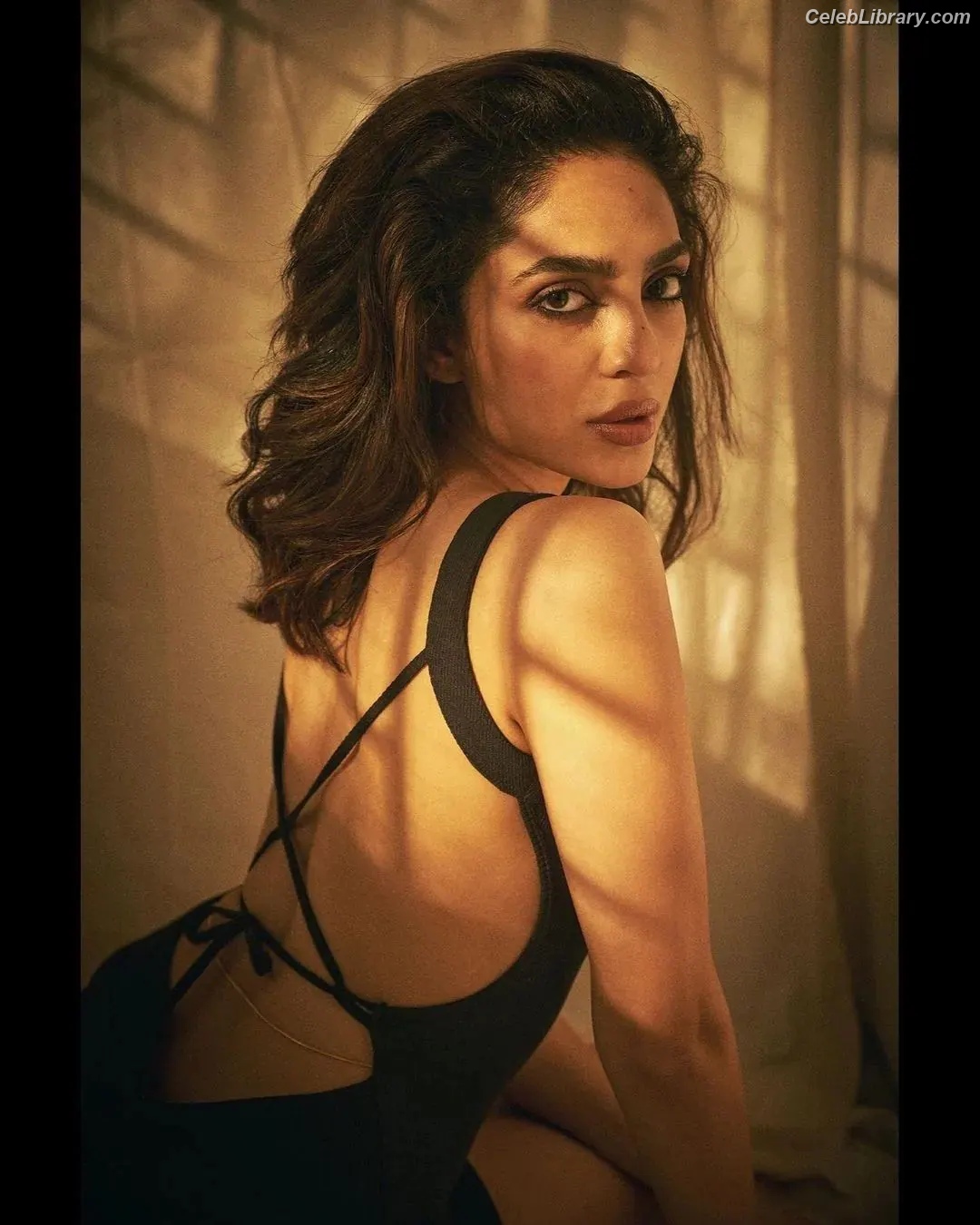Sobhita Dhulipala photo 23 of 104
